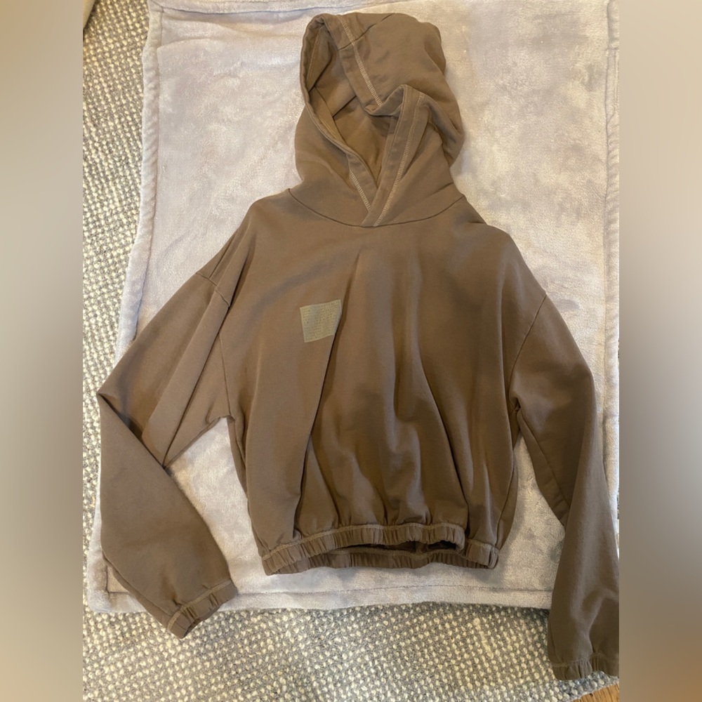 Noize crop hoodie. Like new. Medium. Light brown/taupe.